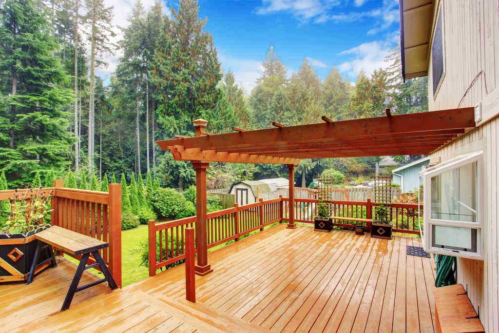 wood for outdoor decks, pergolas and pergolas