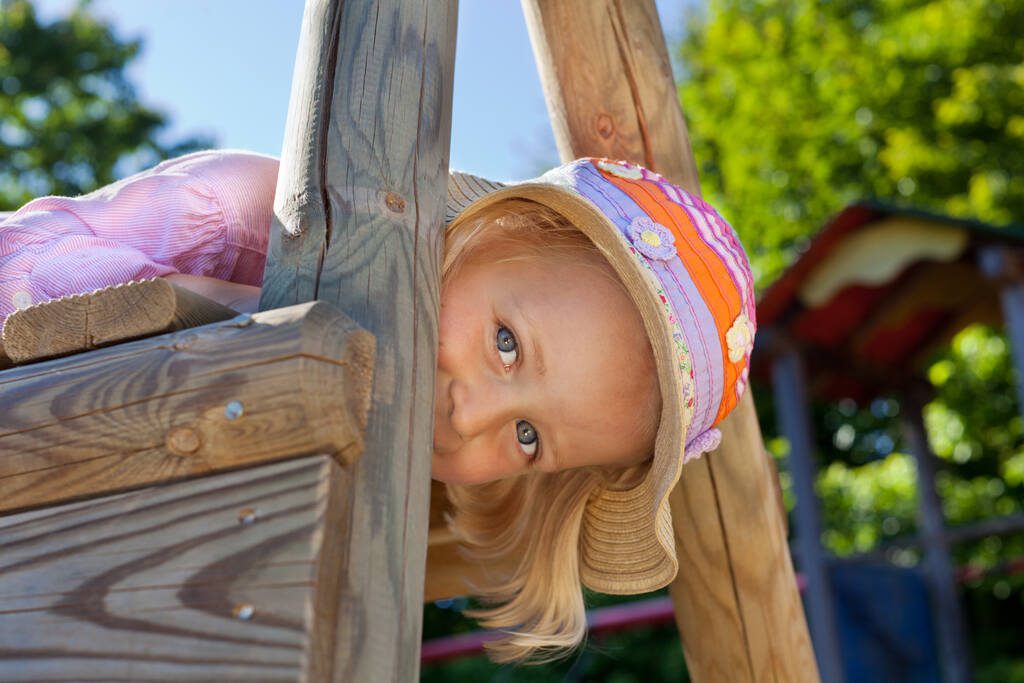 Children's playground: learn how to design a playground!